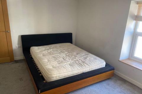 2 bedroom terraced house to rent, BANNERMAN ROAD, EASTON