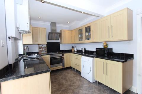 74 Ardrossan Gardens, Worcester Park, KT4 7AX
