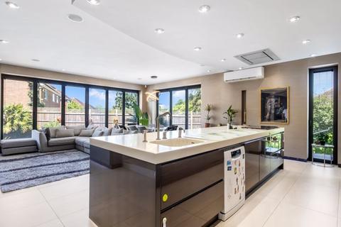 undefined, The Gateways, Goffs Oak EN7