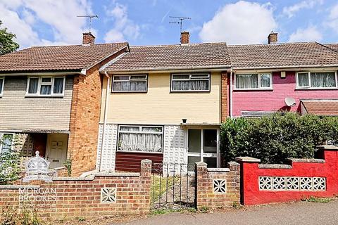 3 bedroom terraced house to rent, West Thorpe, Basildon