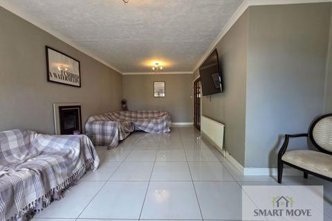 undefined, Hesketh Lane, Preston PR4