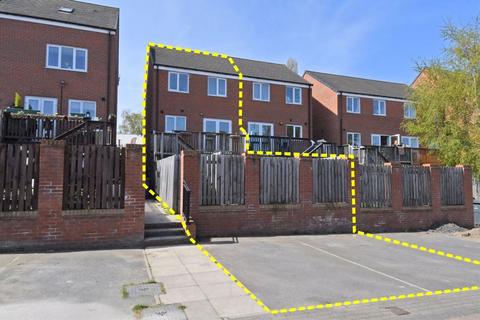 3 bedroom semi-detached house to rent, Rookery View, Barnsley