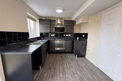 3 bedroom semi-detached house to rent, Rookery View, Barnsley