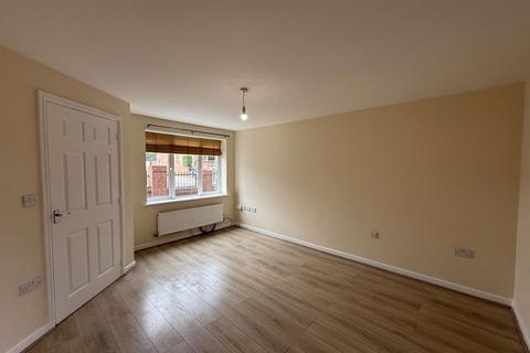 3 bedroom semi-detached house to rent, Rookery View, Barnsley