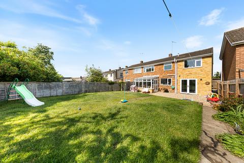 Meadow Close, Northampton, NN5