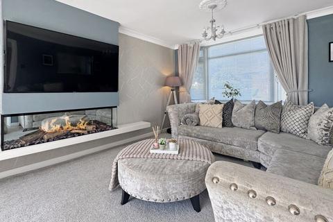 4 bedroom detached house for sale, Ulster Crescent, Newport PO30