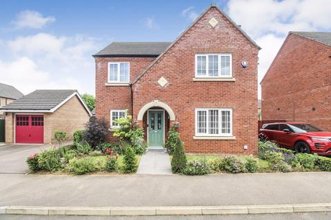 4 bedroom detached house for sale, Turnpike Gardens, Bedford MK42