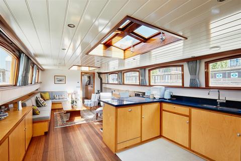 3 bedroom houseboat for sale, St Mary’s Wandsworth Pier, Battersea, SW11