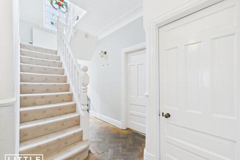 4 bedroom detached house for sale, Kiln Lane, Dentons Green, WA10