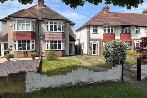Cray Avenue, Orpington, Kent, BR5 4AA