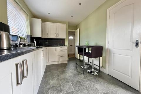 3 bedroom semi-detached house for sale, Hales Road, Wednesbury, WS10 9BS