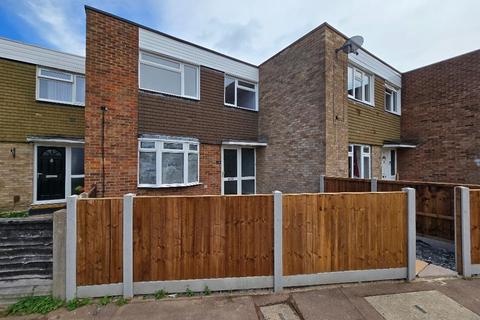 3 bedroom terraced house to rent, Carolines Close, Southend on Sea, Essex, SS2 6RQ