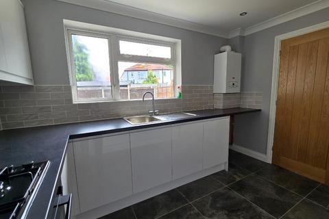 3 bedroom terraced house to rent, Carolines Close, Southend on Sea, Essex, SS2 6RQ