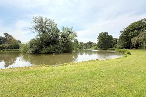 3 bedroom apartment for sale, Wavendon House Drive, Wavendon, Milton Keynes, MK17 8AJ