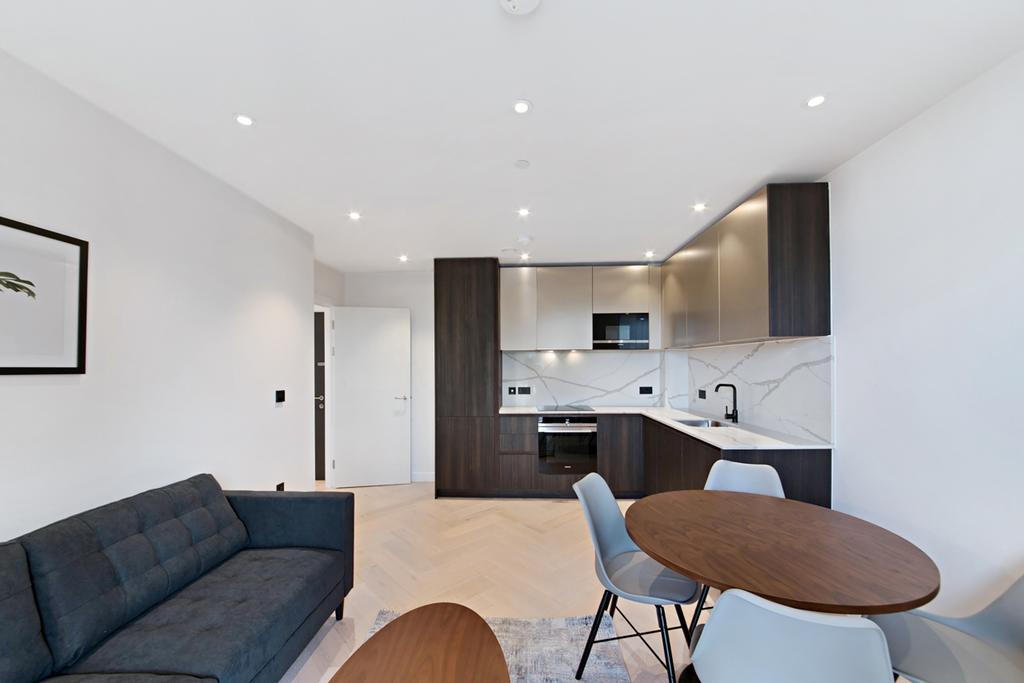 Living Area - Eastli