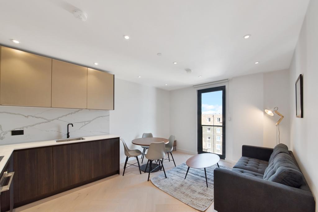 Living Area - Eastli
