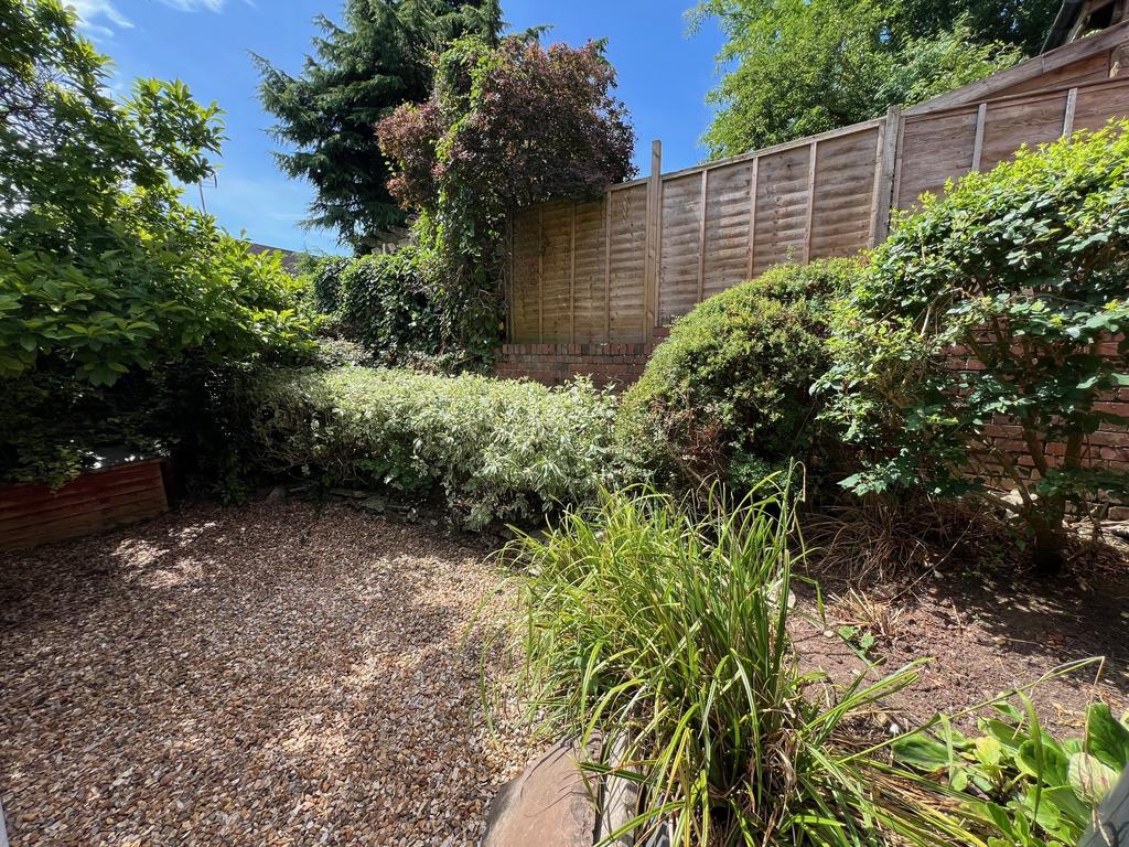 67 Cranbrook Rd Communal Garden Rear