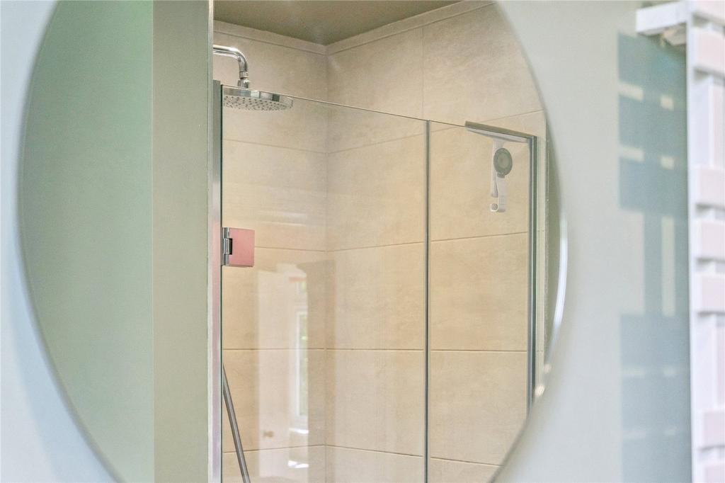 En Suite Shower