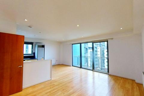 2 bedroom flat to rent, Meadowside Quay Square, Glasgow, G11