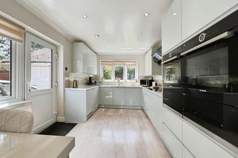 4 bedroom detached house for sale, BIDDENDEN