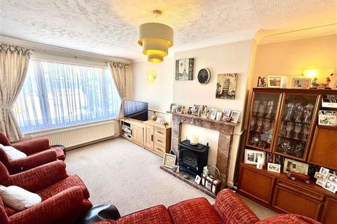 2 bedroom semi-detached bungalow for sale, Plantation Close, Worthing, BN13 2HE