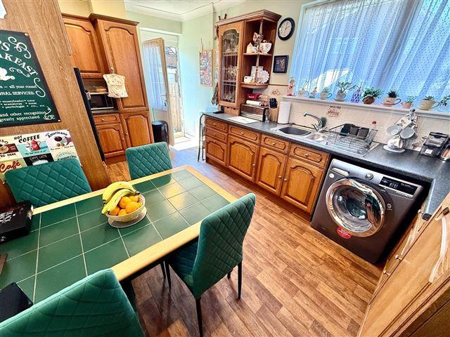 Kitchen Breakfast Room