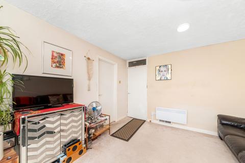 1 bedroom apartment for sale, Sylvan Road, London, SE19