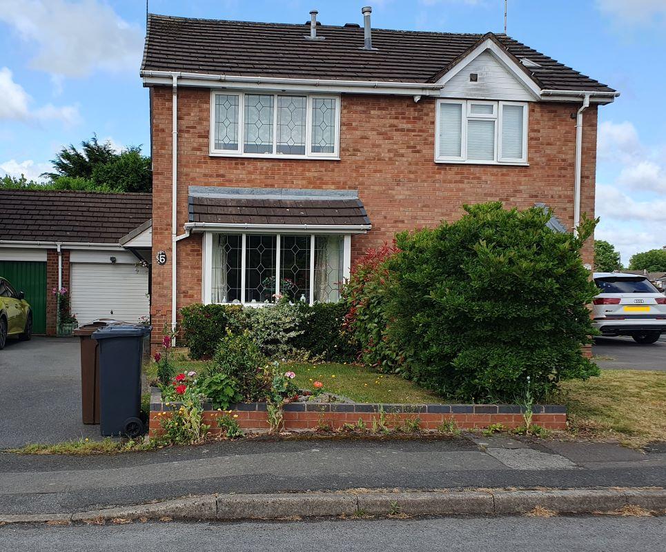 5 Dean Brook Close