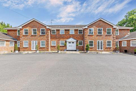 3 bedroom apartment for sale, Collinswood Road, Farnham Common, Buckinghamshire, SL2