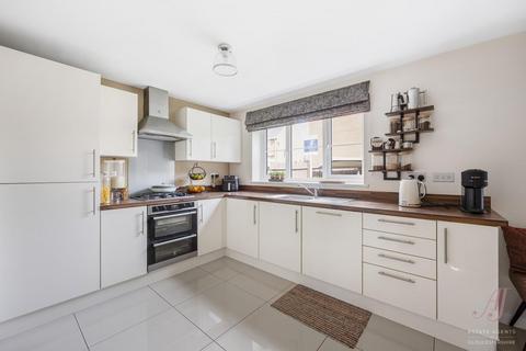 4 bedroom detached house for sale, Ebley Road, Ebley, Stroud, Gloucestershire GL10