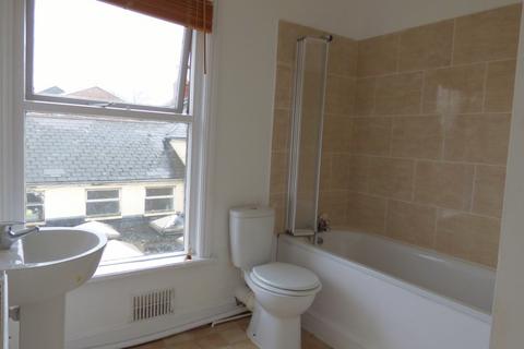 2 bedroom flat to rent, Newport Road, Cardiff, CF24