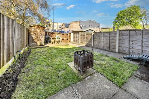 9 Brandon Way Crescent, Leeds, LS7 4AD