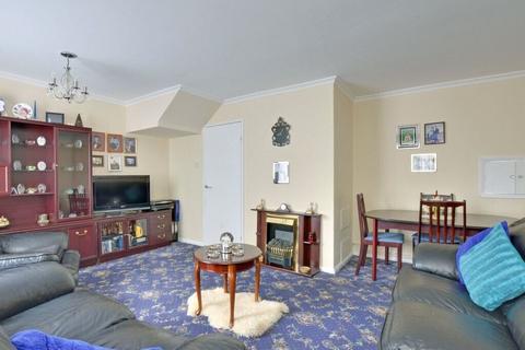 3 bedroom maisonette for sale, Erwood Road, SE7