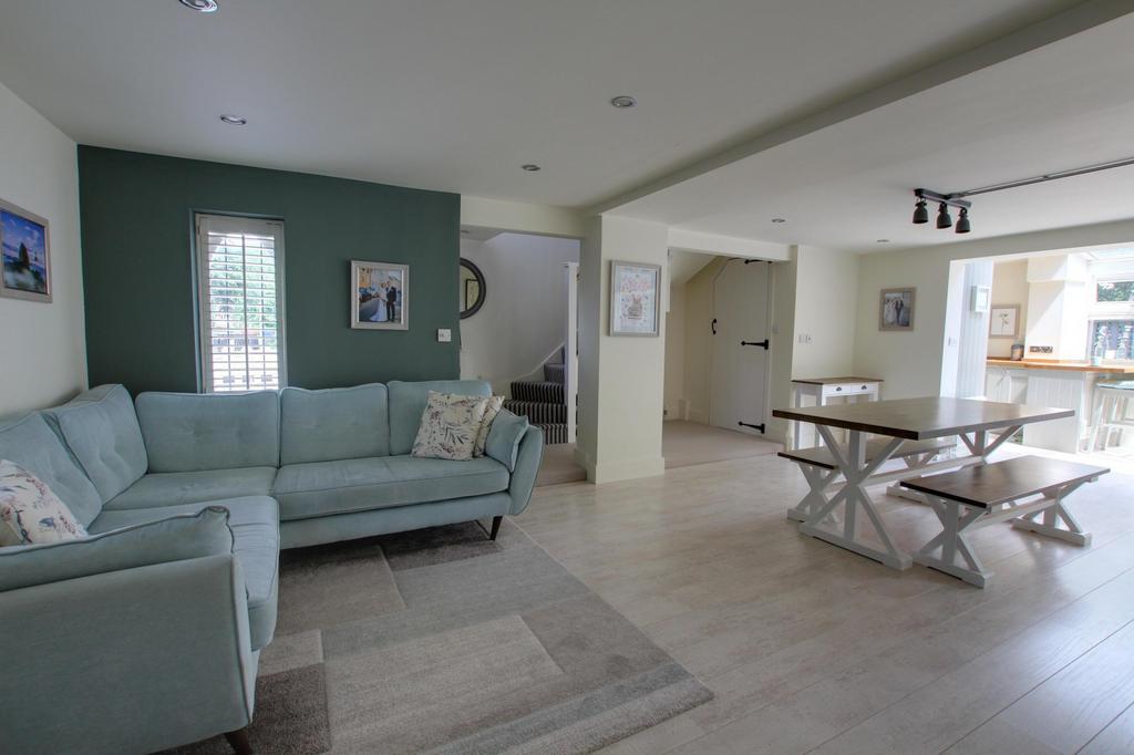 Sitting dining area