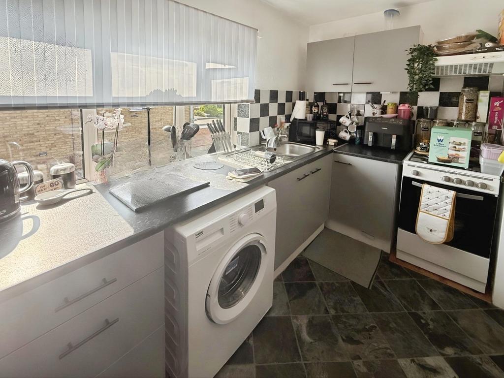 Kitchen (Tf)