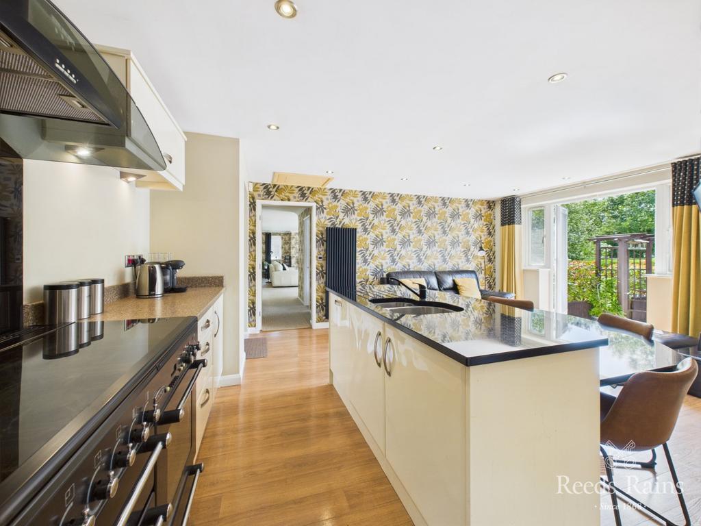 Kitchen/ Diner