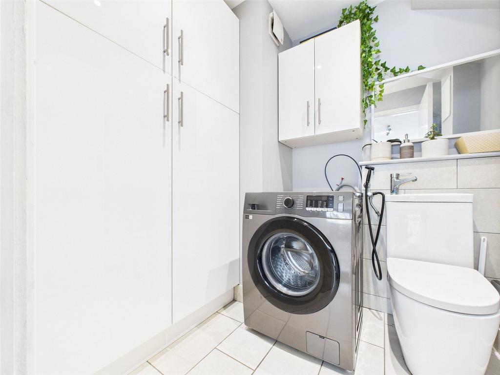 Utility Room/WC