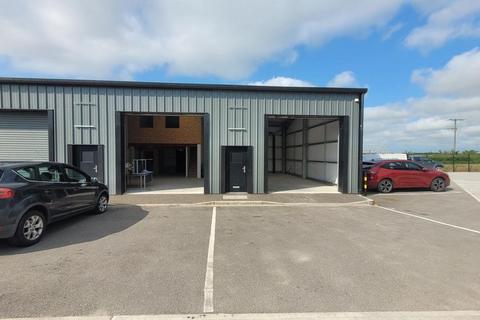Industrial unit to rent, Newquay Rd Indian Queens TR9