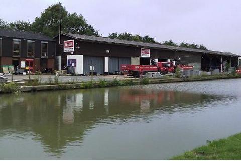 Warehouse to rent, Old Wolverton Rd Milton Keynes MK12 5NL