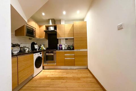 3 bedroom apartment to rent, Westferry Road, London E14
