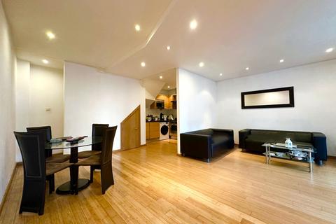 3 bedroom apartment to rent, Westferry Road, London E14