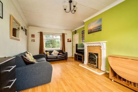 9 Asquith Drive, Morley, Leeds, LS27 9QG