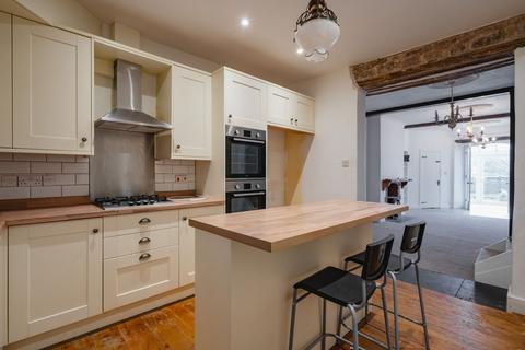 4 bedroom terraced house for sale, Essington, North Tawton, EX20