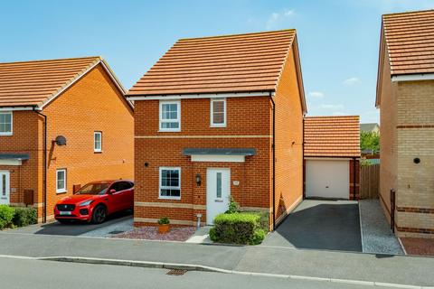3 bedroom detached house for sale, Monckton Road, Pontefract WF8