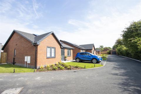 3 bedroom detached bungalow for sale, Holmgate Road, Clay Cross, Chesterfield