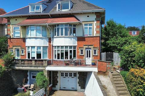 Eversley Road, Swansea SA2