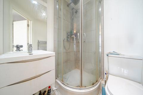 Flat 6, 65 Woodrow, London, SE18 5DH