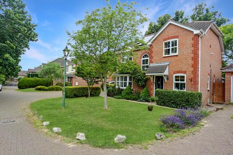 4 bedroom detached house for sale, Newbury Place, Southampton SO31