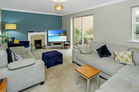 4 bedroom detached house for sale, Newbury Place, Southampton SO31