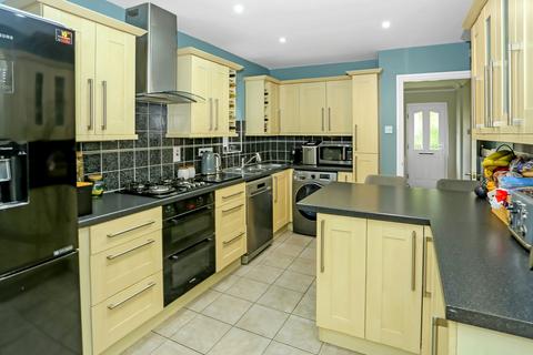 4 bedroom detached house for sale, Newbury Place, Southampton SO31